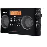 Sangean PR-D5 radyo çapraz açıdan, ekran ve tuş takımı