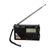 Tecsun PL-330 ön görünüm, teleskopik anten açık
