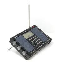Tecsun H501 radyo, arka ayak ile eğimli masaüstü duruşu