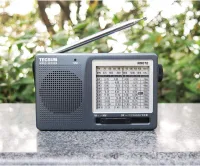 Tecsun R-9012 açık havada, taşınabilir radyo